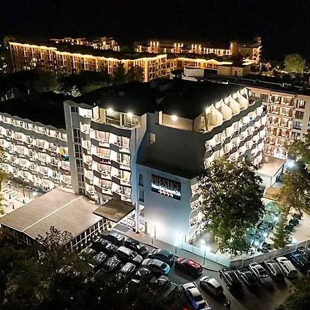Ξενοδοχείο Prestige Deluxe Aquapark Club 4*