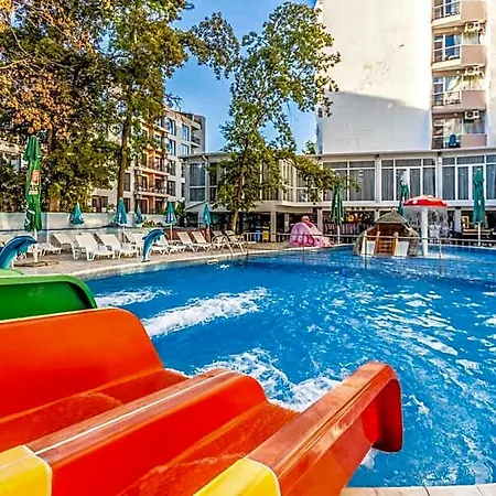 Prestige Deluxe Aquapark Club 4* Βάρνα