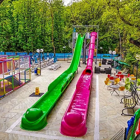 Готель Prestige Deluxe Aquapark Club